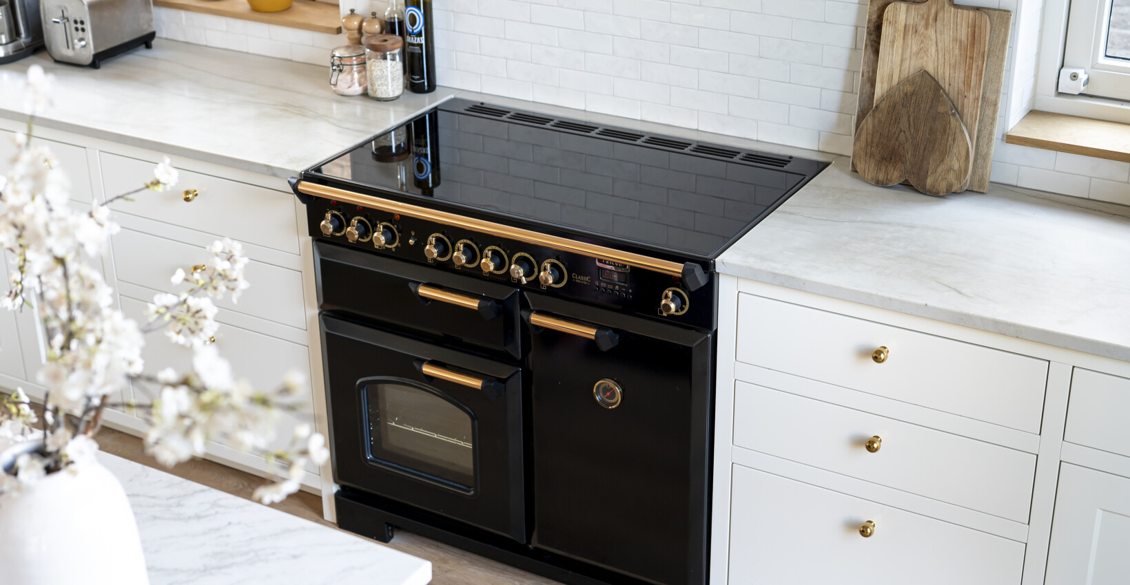 Klassieke maatwerk keuken met fornuis