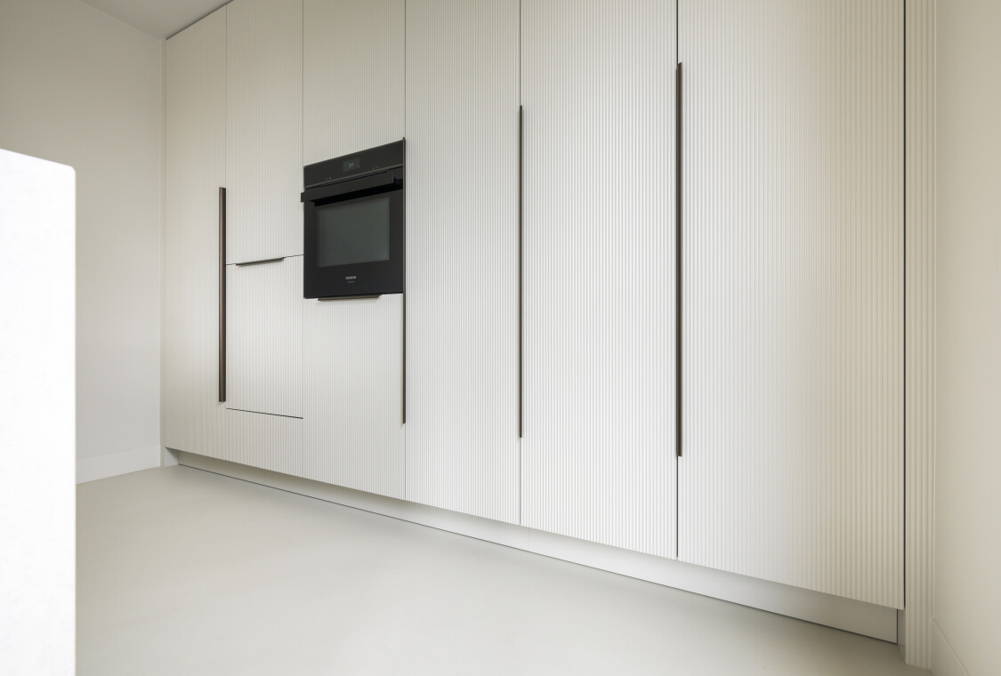 Kastenwand op maat met ribbelfronten