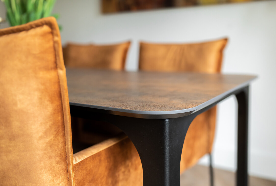 Tafel op maat gemaakt